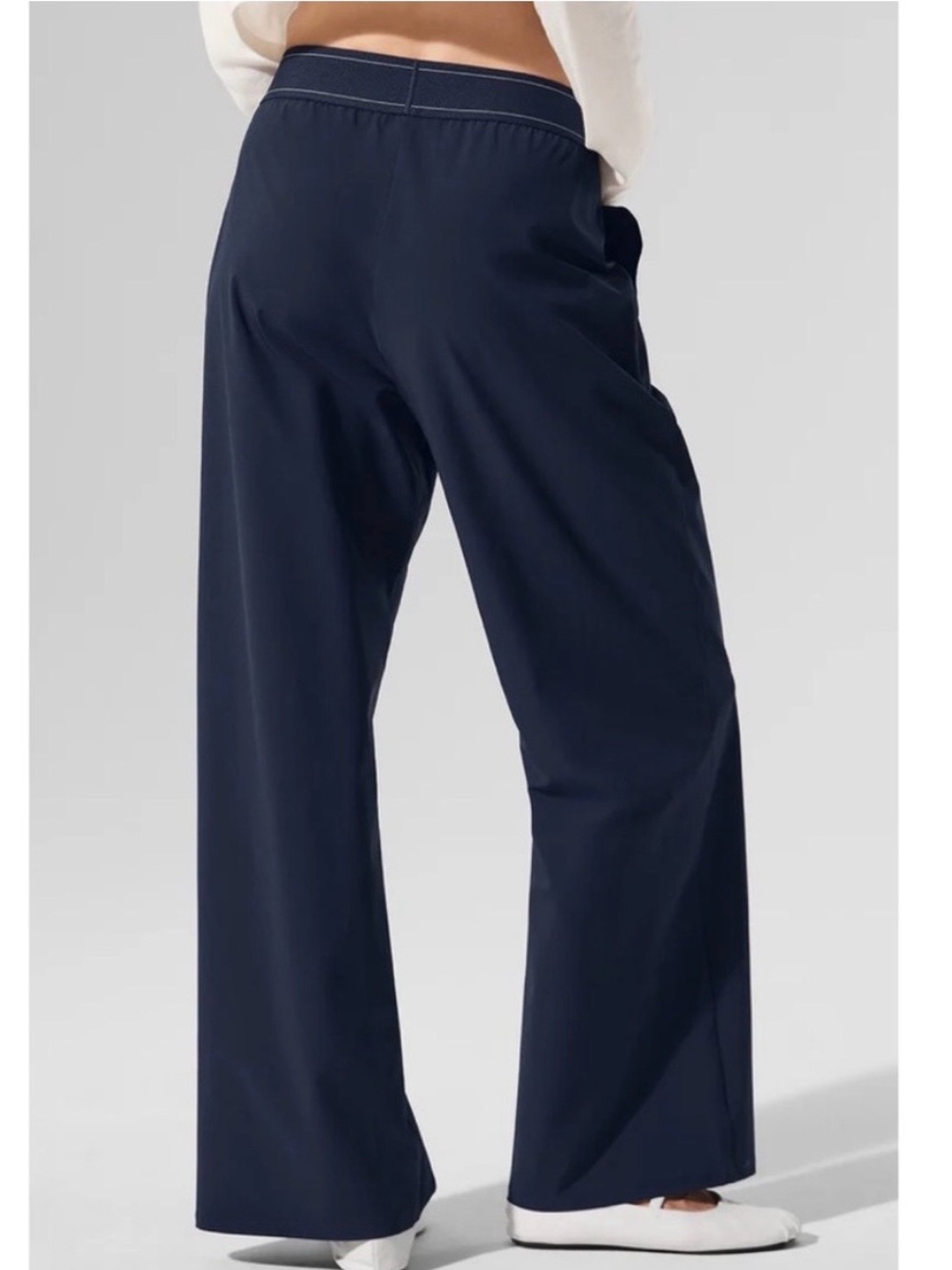 ALO Suit Up Trouser (regular) - Picture 7 of 12